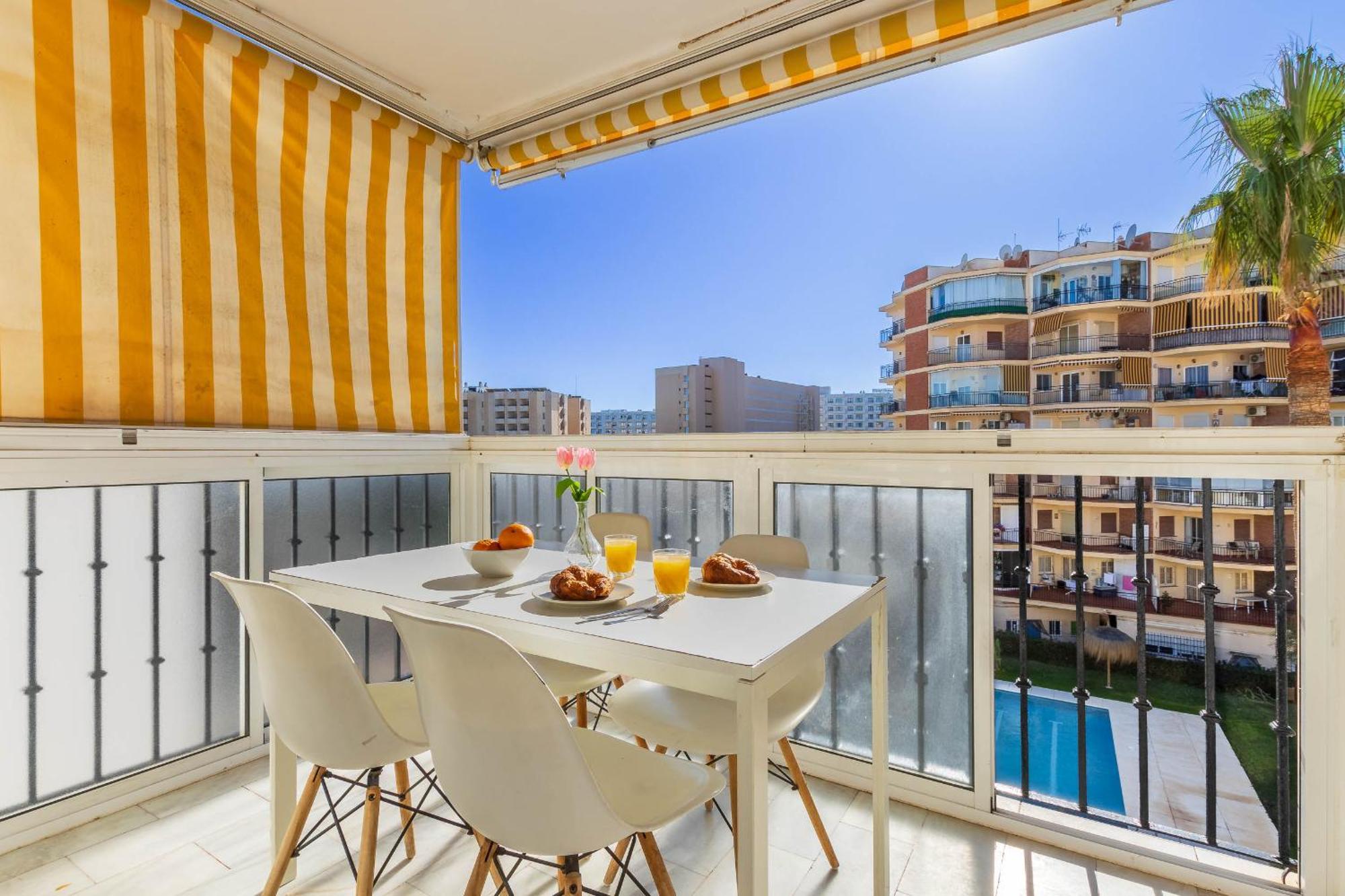 Erisa 68 by IVI Real Estate Torremolinos Exterior foto