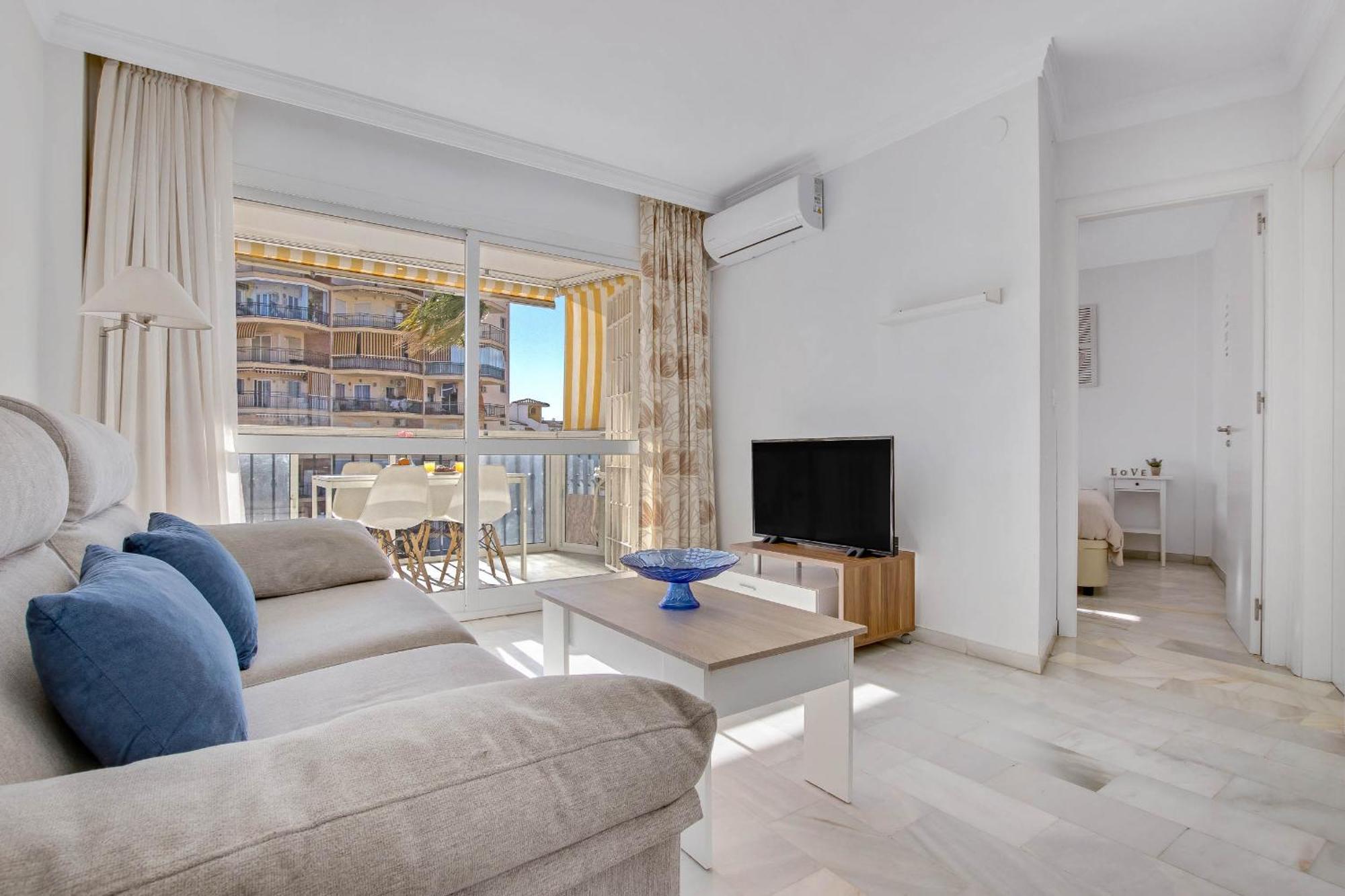 Erisa 68 by IVI Real Estate Torremolinos Exterior foto