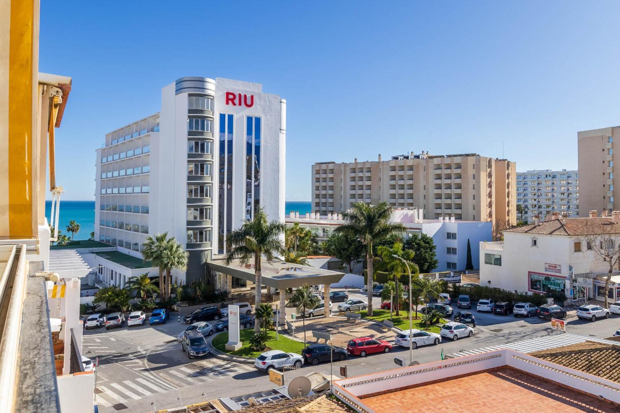 Erisa 68 by IVI Real Estate Torremolinos Exterior foto