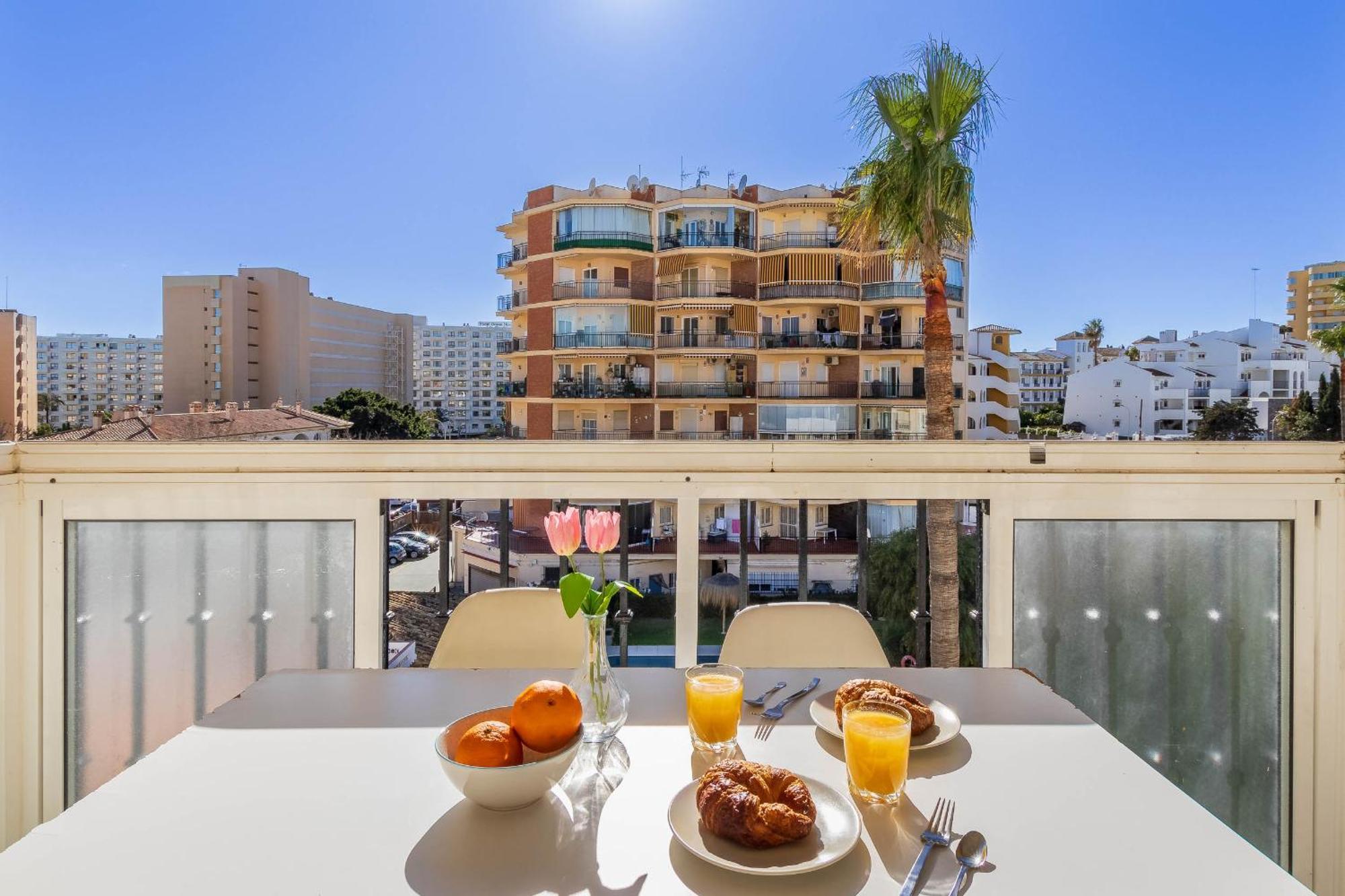 Erisa 68 by IVI Real Estate Torremolinos Exterior foto